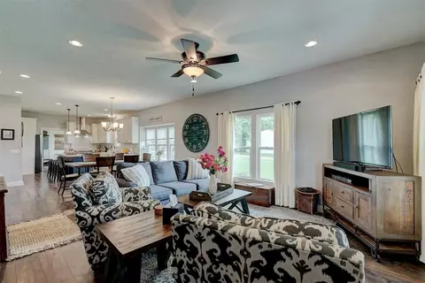 117 S 7th St, Mcloud, OK 74851 photo 8