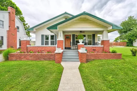 117 S 7th St, Mcloud, OK 74851