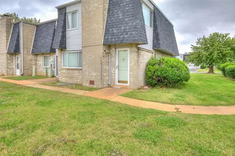 210 Justin Dr, Norman, OK 73071