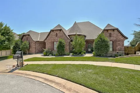 2316 Lone Tree Trl, Edmond, OK 73034