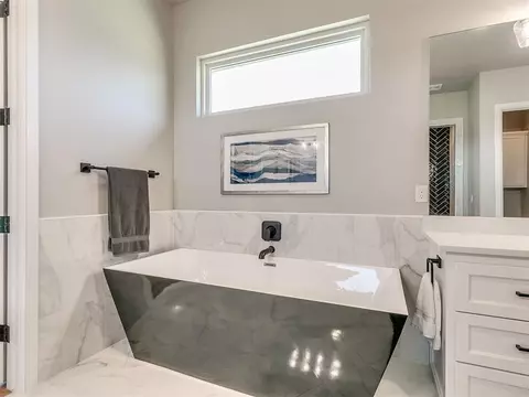 2017 Wiregrass Dr, Edmond, OK 73025 photo 31