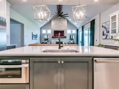 2017 Wiregrass Dr, Edmond, OK 73025 photo 18