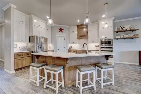 8121 NW 161st Ter, Edmond, OK 73013