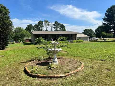 8102 E 1545 Rd, Calvin, OK 74531