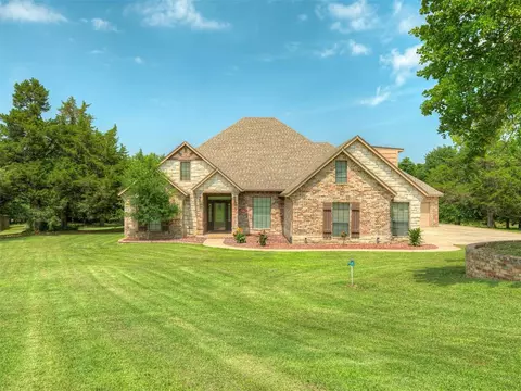 10900 Hunters Pointe, Edmond, OK 73034