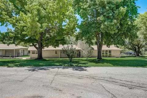 222 N 13th St, Tecumseh, OK 74873