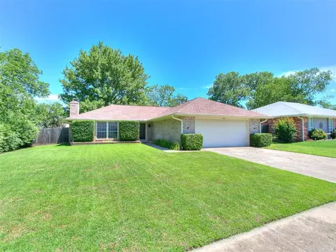 1905 Shelby Ct, Norman, OK 73071