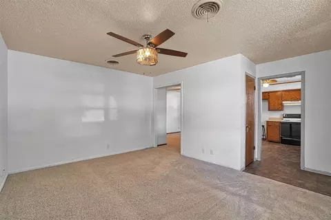 609 Windsor Dr, Altus, OK 73521 photo 8