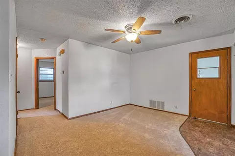 609 Windsor Dr, Altus, OK 73521 photo 14