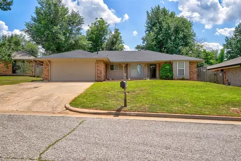 2328 Pinon Pl, Edmond, OK 73013