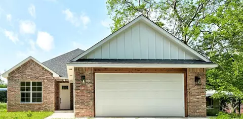 204 E 7th St, Arcadia, OK 73007