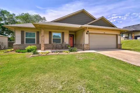 310 E Sharp Ave, Washington, OK 73093