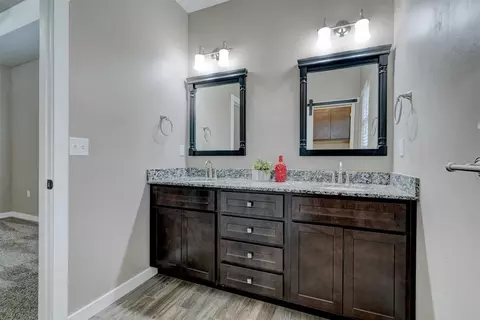 310 E Sharp Ave, Washington, OK 73093 photo 32