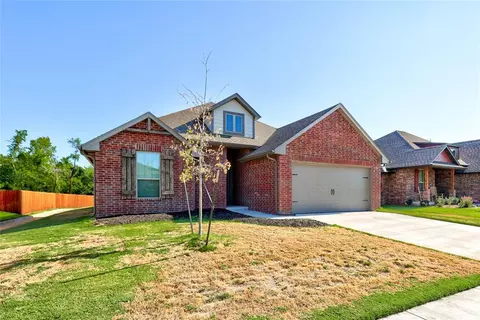 12809 SW 6th St, Yukon, OK 73099