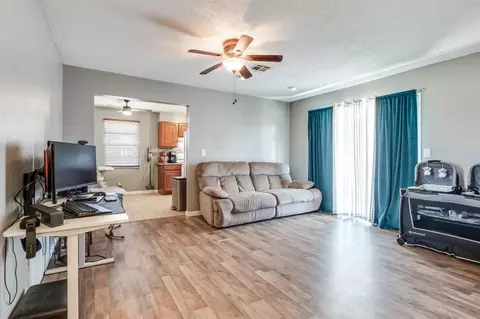 315 Elder Ln, Mustang, OK 73064 photo 5