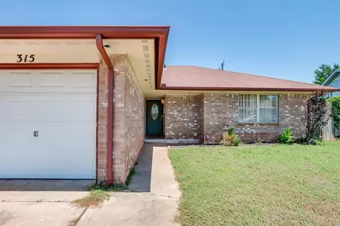 315 Elder Ln, Mustang, OK 73064