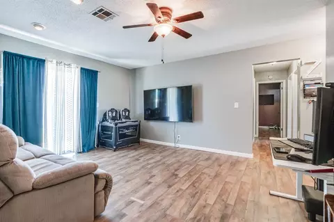 315 Elder Ln, Mustang, OK 73064 photo 8