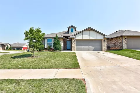 6721 NW 158th St, Edmond, OK 73013