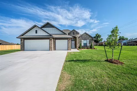 704 Linda Ln, Yukon, OK 73099