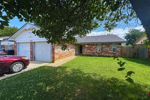 1137 SW 77th Pl, Oklahoma City, OK 73139