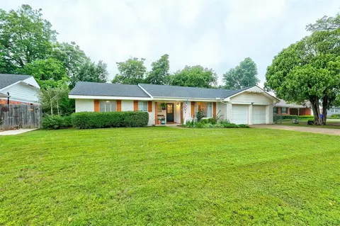 408 Westchester Cir, Norman, OK 73069