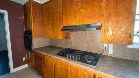 1316 S Cherry St, Ada, OK 74820 photo 5