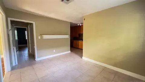 1316 S Cherry St, Ada, OK 74820 photo 4