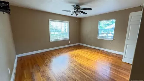 1316 S Cherry St, Ada, OK 74820 photo 6