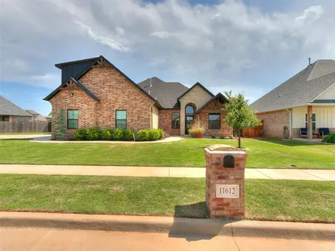 11612 NW 108th Ter, Yukon, OK 73099
