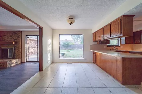 325 E Platt Dr, Yukon, OK 73099 photo 13