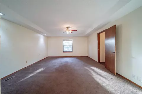 325 E Platt Dr, Yukon, OK 73099 photo 35