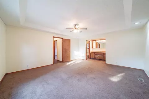325 E Platt Dr, Yukon, OK 73099 photo 33