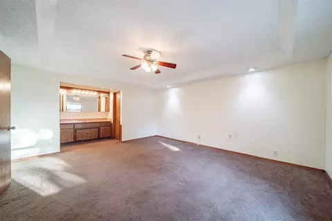 325 E Platt Dr, Yukon, OK 73099 photo 31