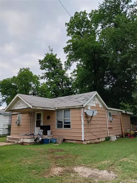 316 N Hickory St, Pauls Valley, OK 73075