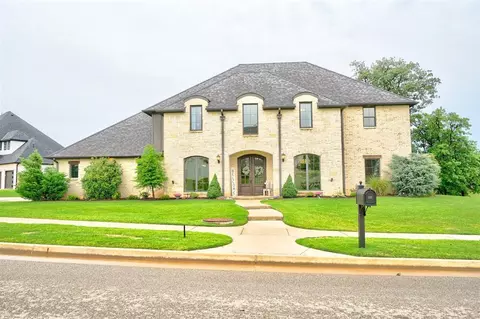 1125 Gateway Bridge Rd, Edmond, OK 73034