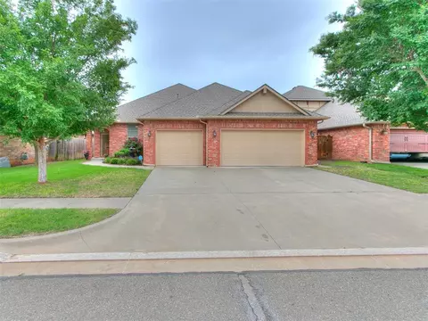 3012 Pine Hill Rd, Norman, OK 73072