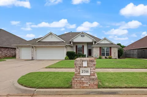 2708 Kingsley Ln, Oklahoma City, OK 73128