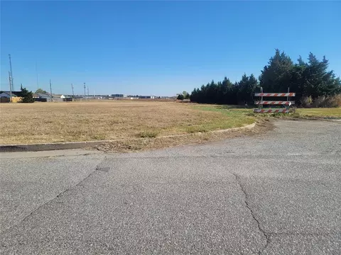 417 NW 113th St, Oklahoma City, OK 73114