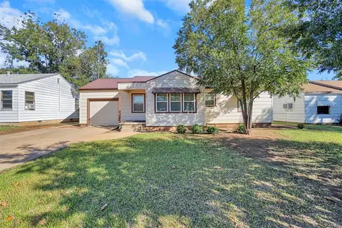 433 Circle Dr, Frederick, OK 73542 photo 2