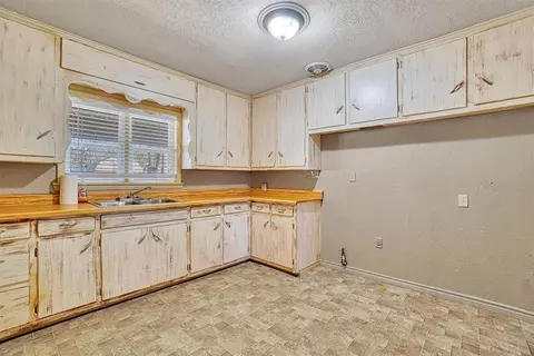 433 Circle Dr, Frederick, OK 73542 photo 10