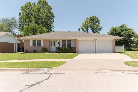 2237 Laneway Cir, Oklahoma City, OK 73159