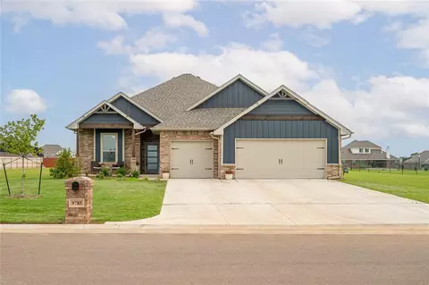 9785 Whiterock Ln, Edmond, OK 73025