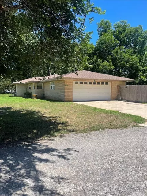 8116 NW 33rd St, Bethany, OK 73008 photo 2