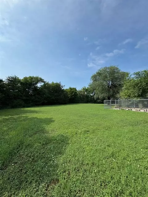 209 N Tully St, Tecumseh, OK 74873 photo 12