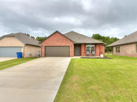 20578 Santa Fe Ave, Harrah, OK 73045