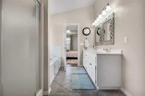 1809 Hunter Pointe Cir, Altus, OK 73521 photo 24