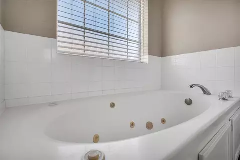 1809 Hunter Pointe Cir, Altus, OK 73521 photo 23