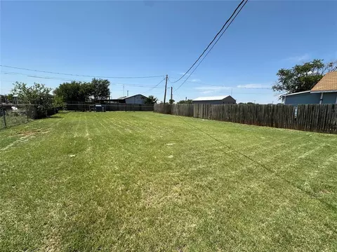817 N Crain St, Altus, OK 73521 photo 14