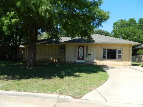 Undisclosed, Lawton, OK 73505