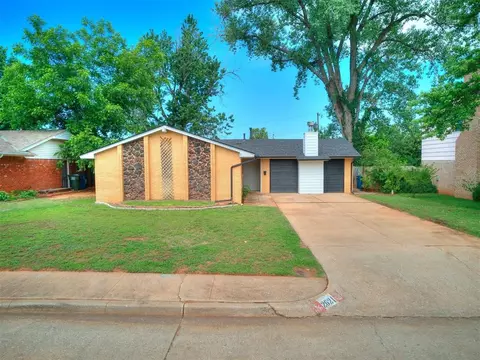 2621 Edgewood Dr, Edmond, OK 73013